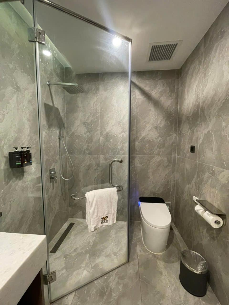 Wah Fu Hotel Ho Chi Minh-staden Exteriör bild